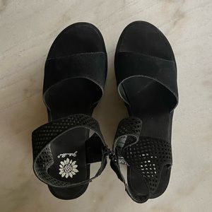 Yellow Box wedge sandals size 11